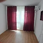 Kiki Etaj 3 *