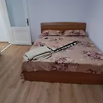 Kiki Etaj 3 *