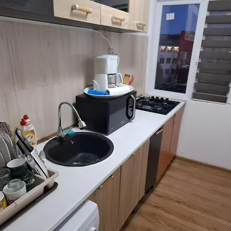 Kiki Etaj 3 * Mangalia